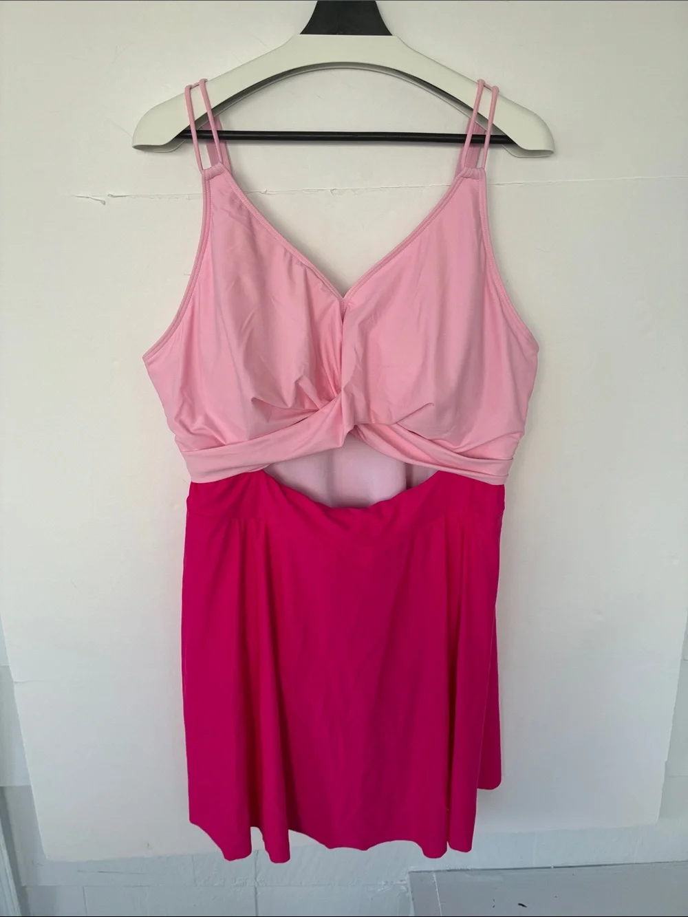 Anti-Float Ties Cut-Out Swim Dress Two-Tone Pink Twist Front Swimsuit Size 22/24